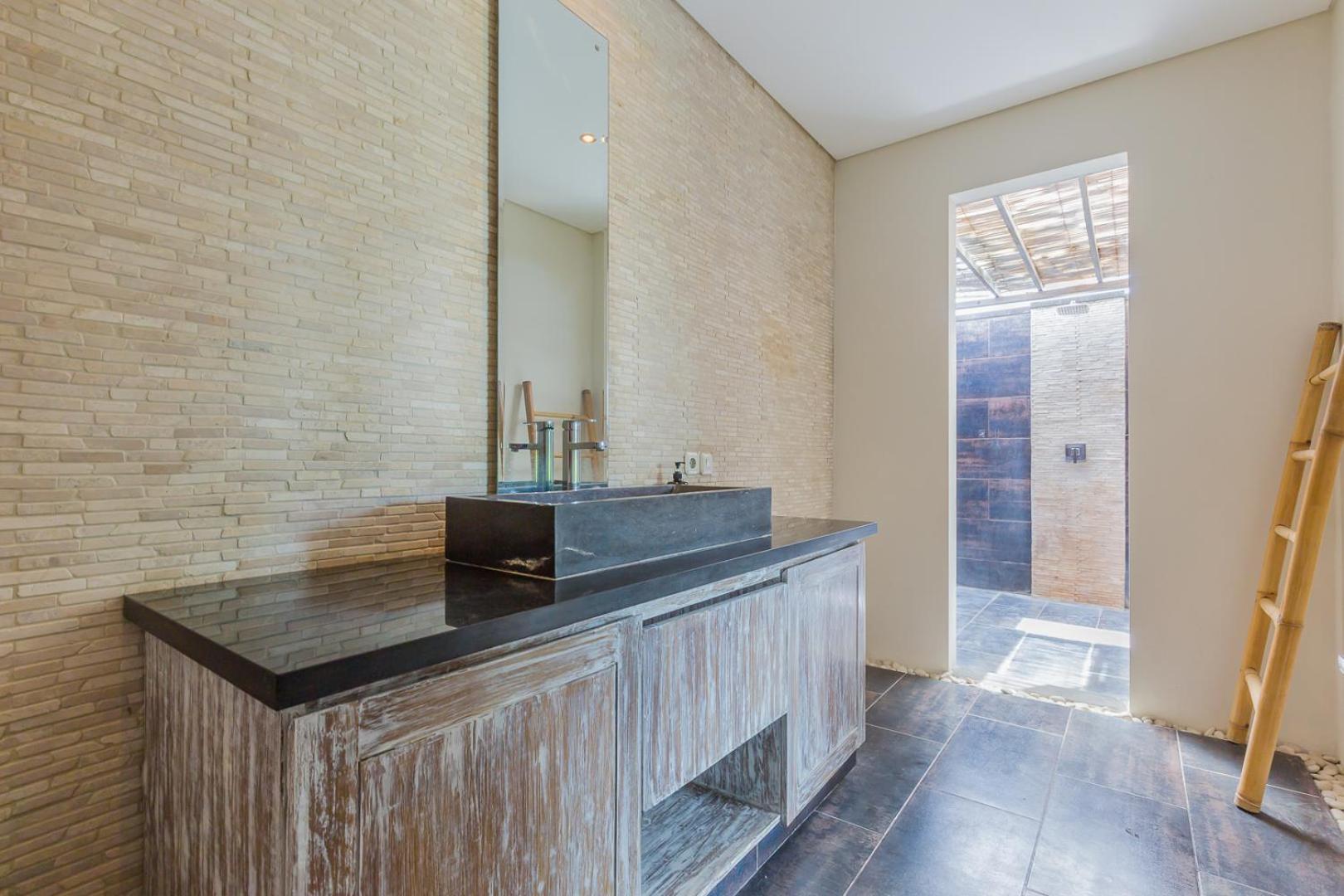 Beautiful Huge 4 Bedrooms In
